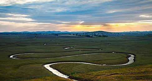 传《战神5》仍计划11月发售 游戏很大